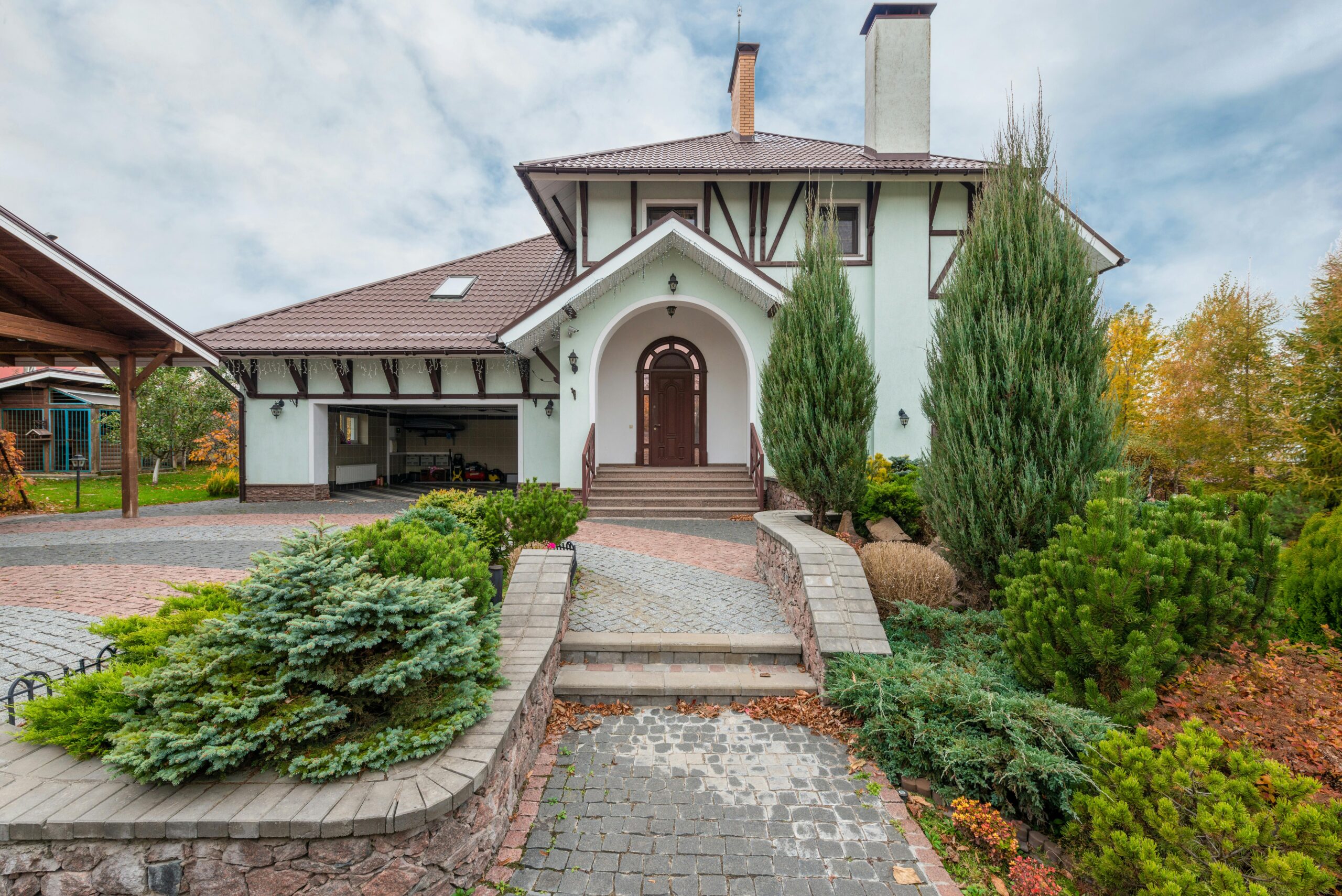 Simple Ways to Boost Your Home’s Curb Appeal (Without Breaking the Bank)